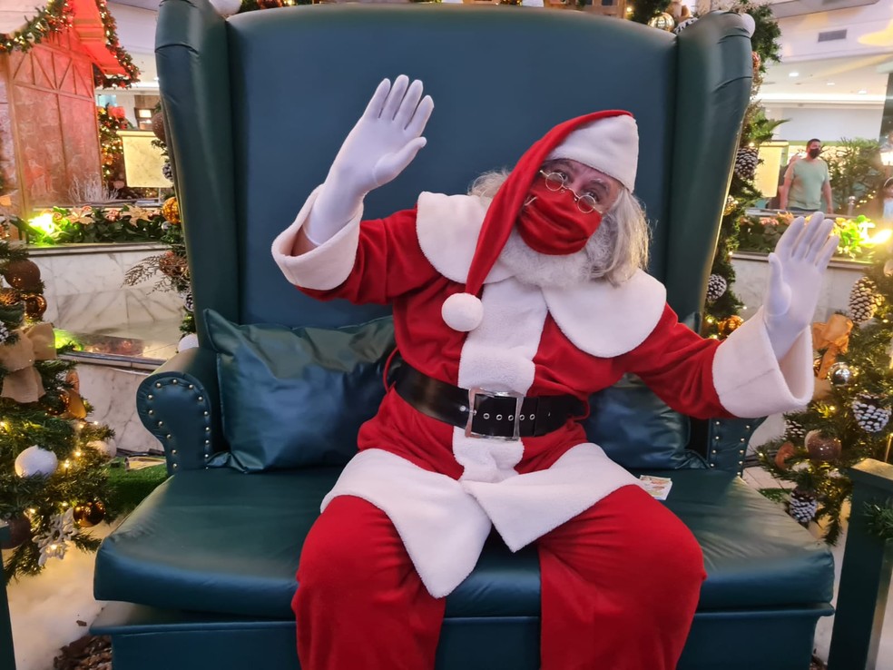 Shopping de Santos recebe Papai Noel e inicia comemorações de Natal neste  sábado | Santos e Região | G1