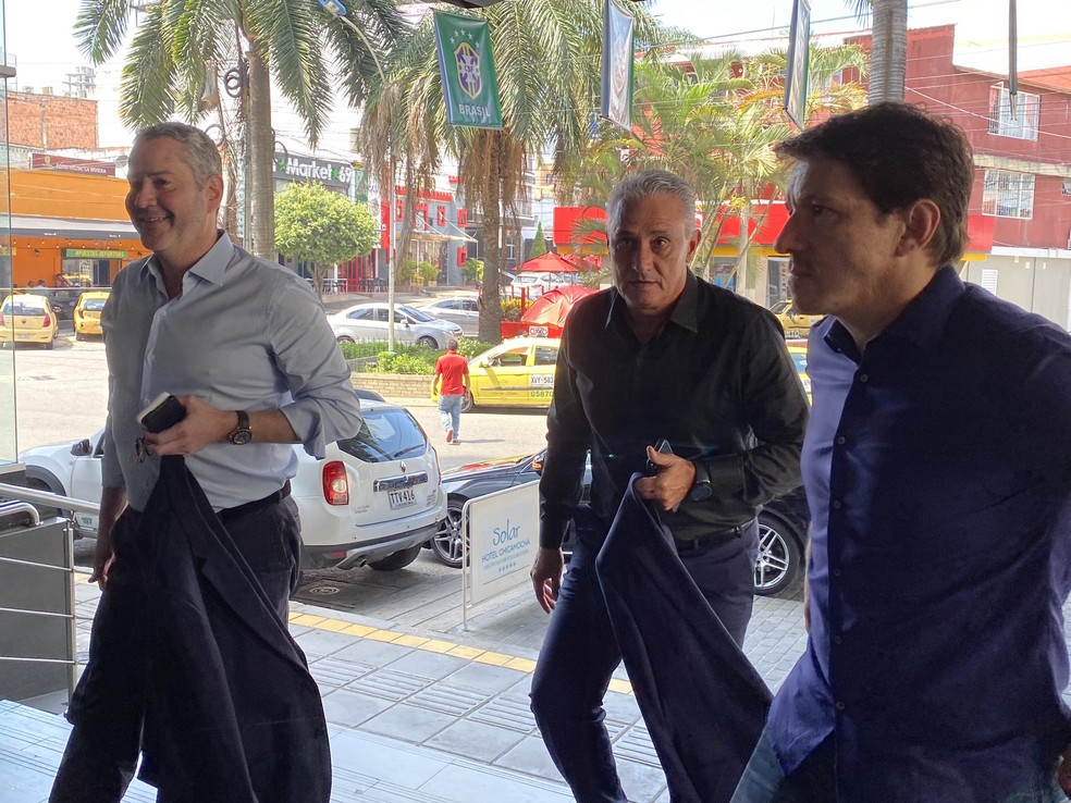 Caboclo, Tite e Juninho: coordenador da Seleção foi mantido após revelação de documentos que o relacionavam ao Ituano na CBF — Foto: Bruno Cassucci