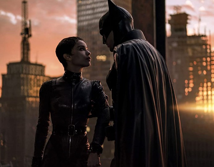 A atriz Zoë Kravitz em cena de The Batman (2022) (Foto: Divulgação)