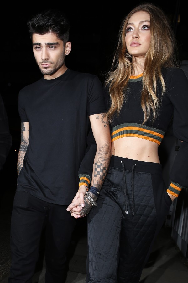 LONDON, ENGLAND - SEPTEMBER 17:  Zayn Malik and Gigi Hadid seen leaving Versus Versace Show on Day 2 of London Fashion Week Spring/Summer collections 2017 on September 17, 2016 in London, England.  (Photo by Neil Mockford/GC Images) (Foto: GC Images)