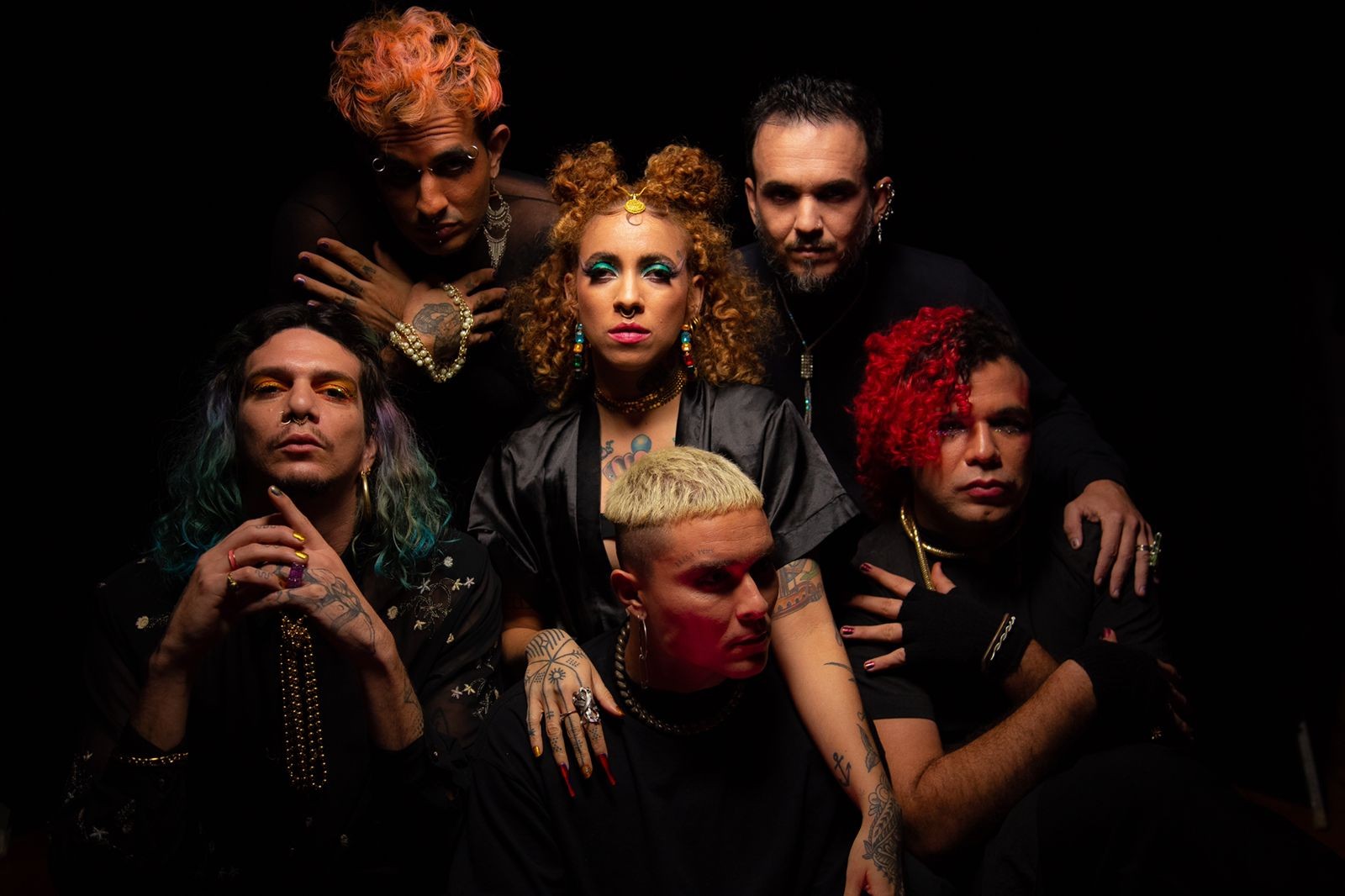 Banda Luísa e os Alquimistas lança álbum 'Elixir'; confira entrevista com a cantora