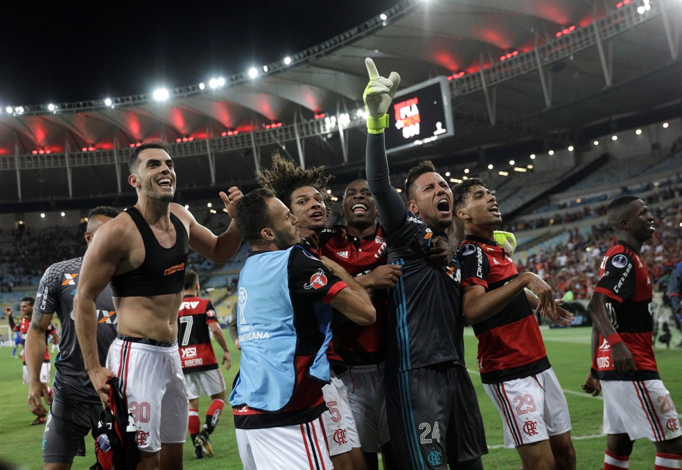 Flamengo comemora vaga na semifinal (Foto: Reuters)