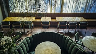 Espaço interno do restaurante Elena — Foto: Léo Martins