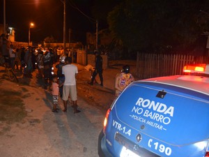 Homem foi alvejado com sete tiros após discussão (Foto: Marcelo Marques/ G1)