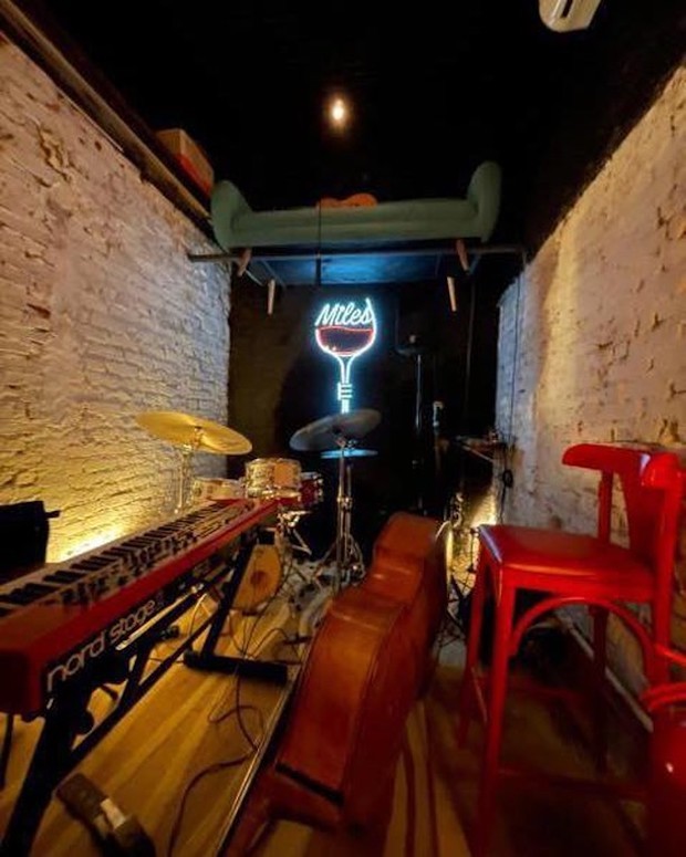 Miles Wine & Jazz Bar