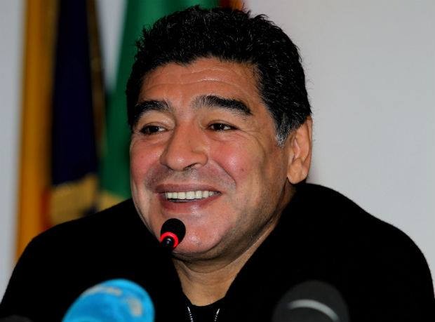 Maradona solta a voz em gravação (Foto: Getty Images)