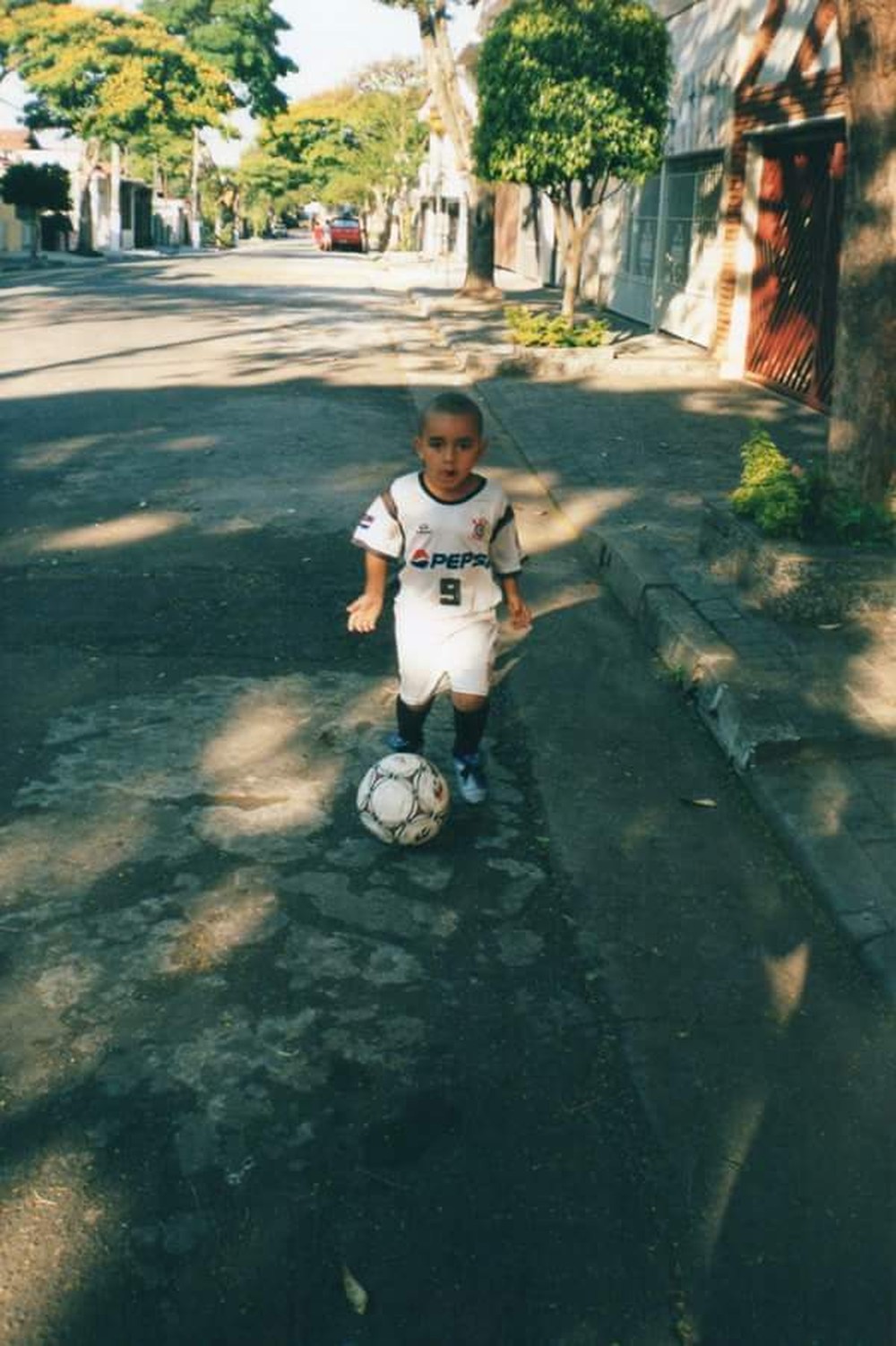 A favela venceu: Du Queiroz superou dispensa, dias sem almoço e lutou por chance no Corinthians