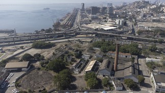 Regio do antigo Gasmetro, onde o Flamengo sonha em construir estdio, no Rio  Foto: Mrcia Foletto