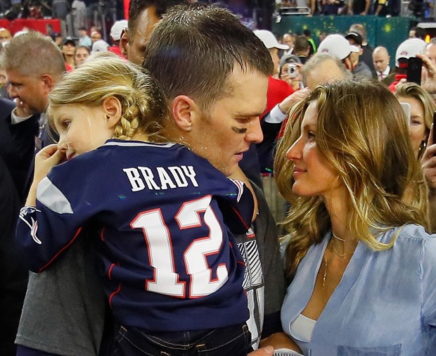 Gisele Bündchen e Tom Brady com Vivian (Foto: Getty Images) Gisele Bündchen e Tom Brady com Vivian (Foto: Getty Images)