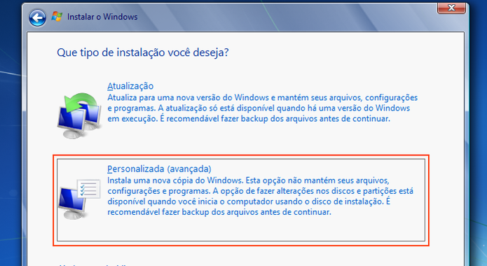 Selecionando a instalação "Personalizada" do Windows 7 (Foto: Reprodução/Edivaldo Brito) (Foto: Selecionando a instalação "Personalizada" do Windows 7 (Foto: Reprodução/Edivaldo Brito))
