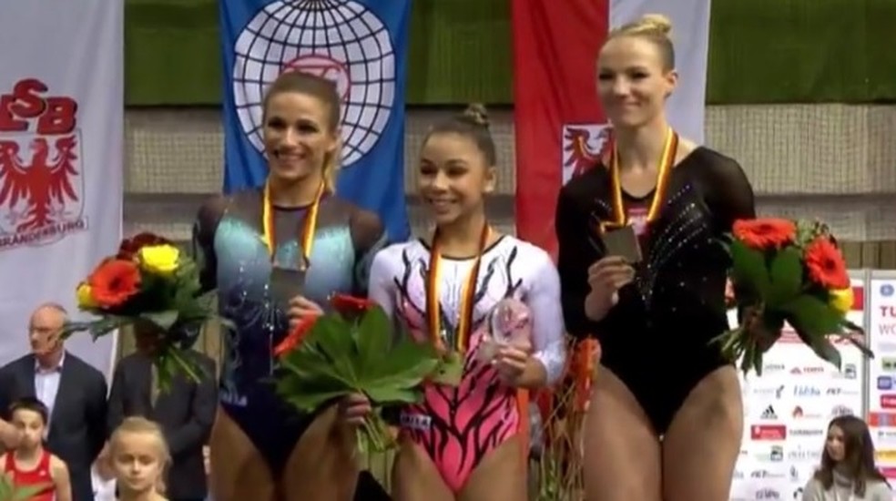 Flavia Saraiva e Jade Barbosa no pÃ³dio em Cottbus â€” Foto: ReproduÃ§Ã£o