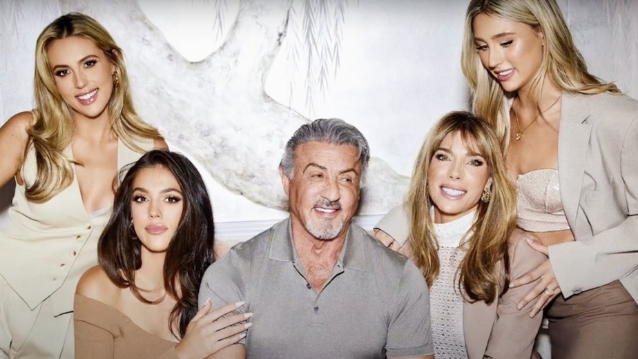 Pôster do reality show 'The Family Stallone'