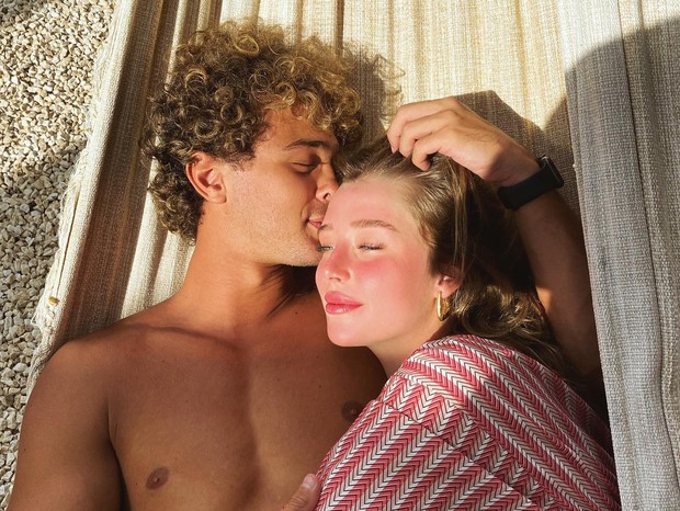 Duda Reis e André Luiz Frambach assumem namoro  (Foto: Reprodução/Instagram)