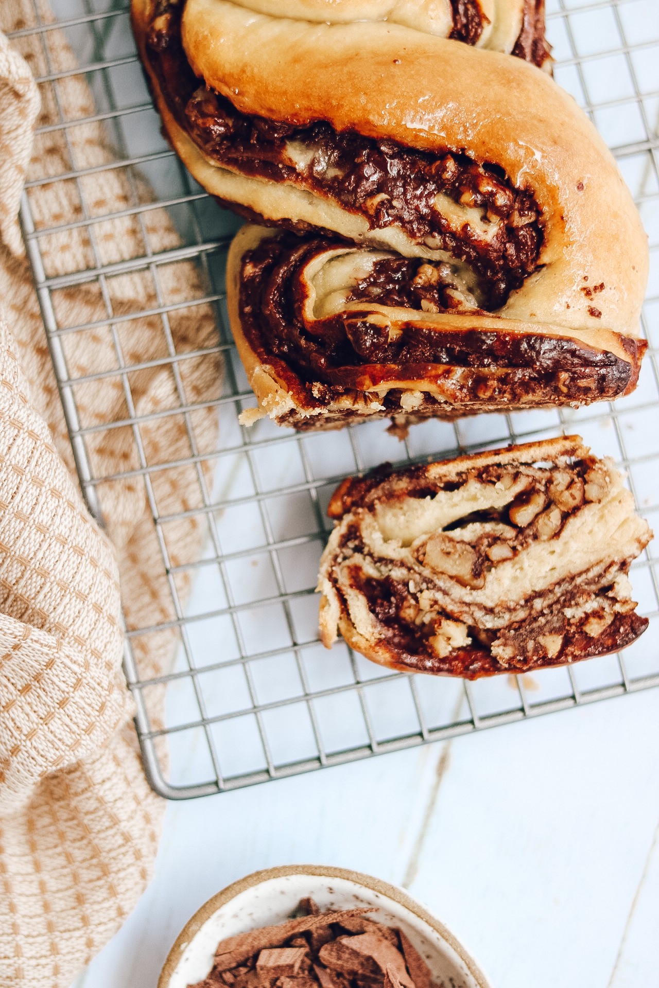 Receita de Páscoa: pão vegano trançado com chocolate e nozes (Foto: Divulgação)
