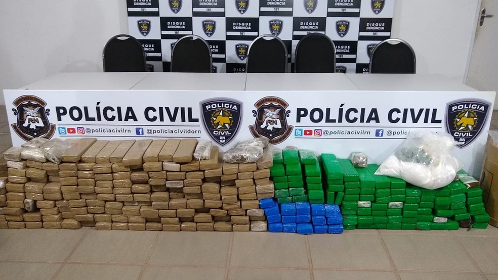 Pol&iacute;cia Civil apreende mais de 300 quilos de drogas e prende suspeito em Natal &mdash; Foto: Tom Guedes/Inter TV Cabugi