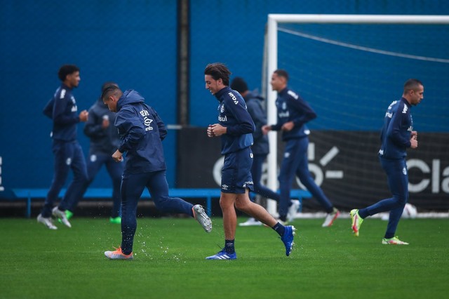 Confira os relacionados e a provável equipe titular para o duelo com o Tombense