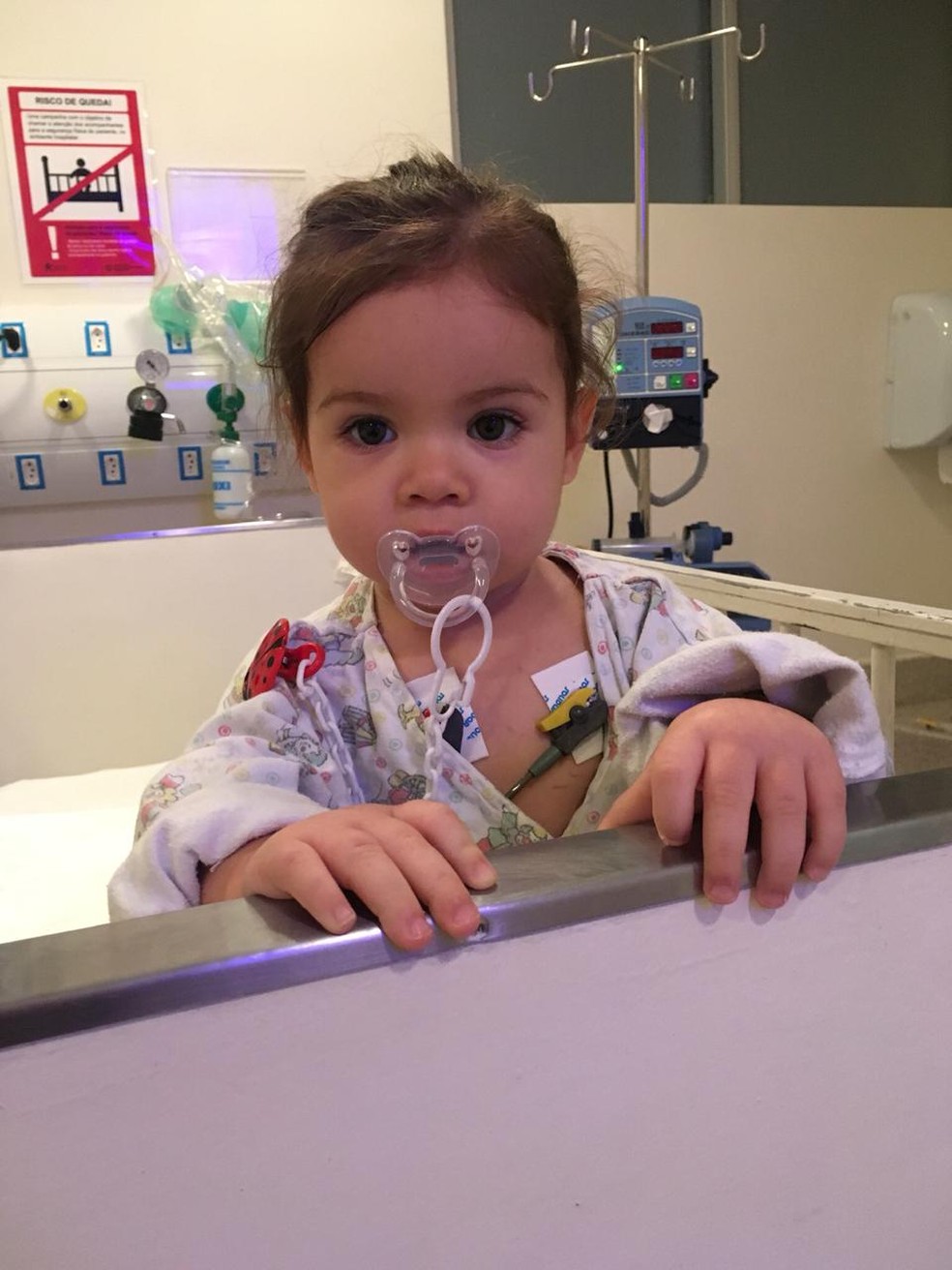 Com um ano de idade, Alice começou a apresentar os sintomas da deficiência da ornitina transcarbamílase em Cubatão, SP — Foto: Arquivo pessoal 