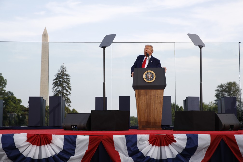 Donald Trump, presidente dos EUA, discursa na Casa Branca neste sábado (4), Dia da Independência dos EUA — Foto: Patrick Semansky/AP Photo