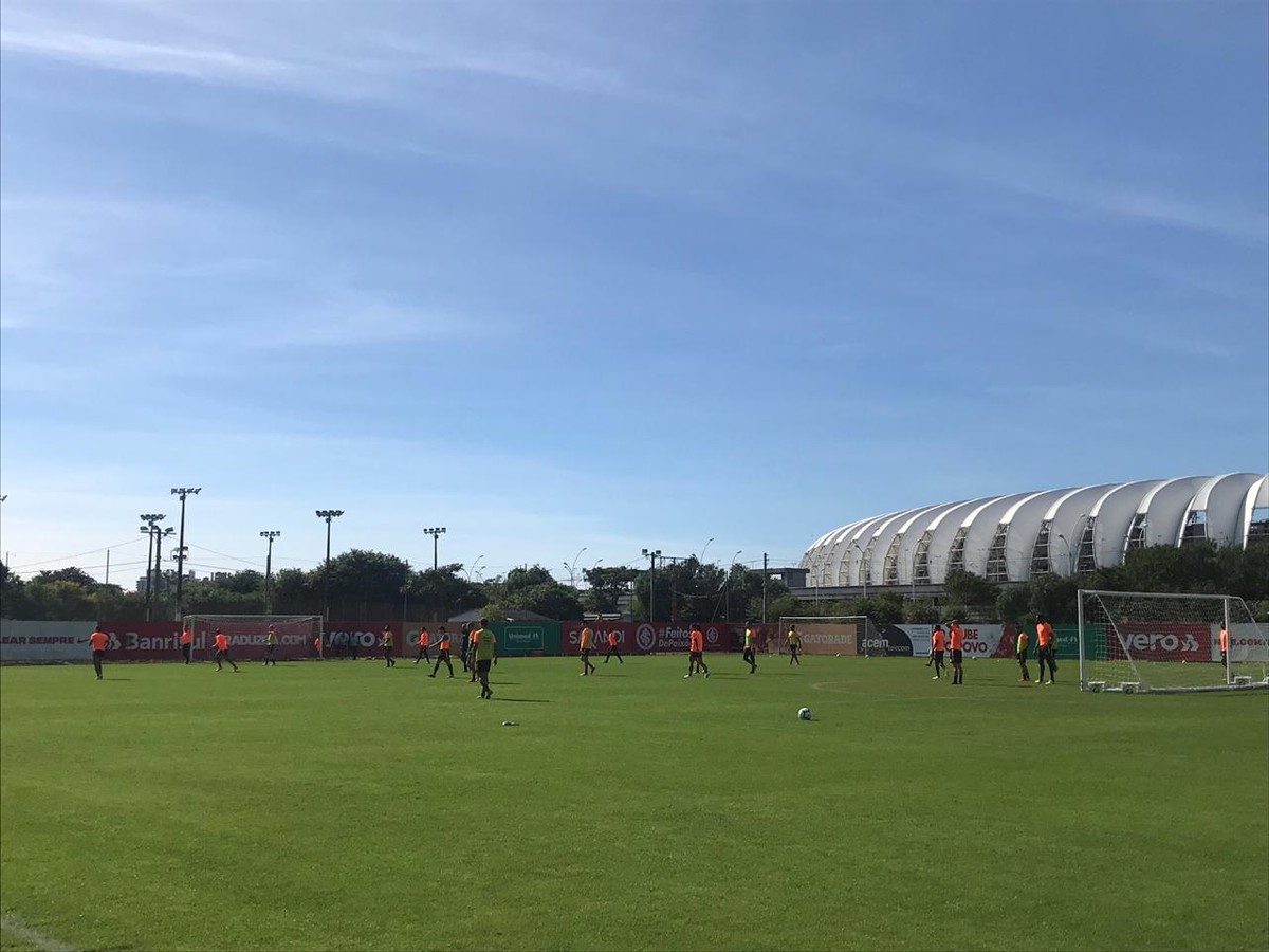 Vasco x Inter: Odair comanda treino sem D'Alessandro e ...