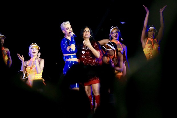 Katy Perry e Gretchen (Foto: Manuela Scarpa / Brazil News)