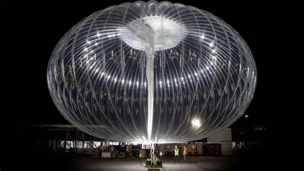 Os balões de hélio do Projeto Loon, do Google, tinham como objetivo levar acesso à internet a partes remotas do mundo — Foto: Loon via BBC