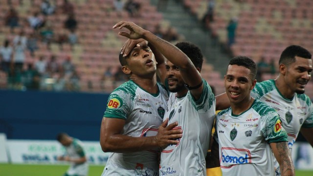 Manaus fez três gols no segundo tempo para conquistar o título
