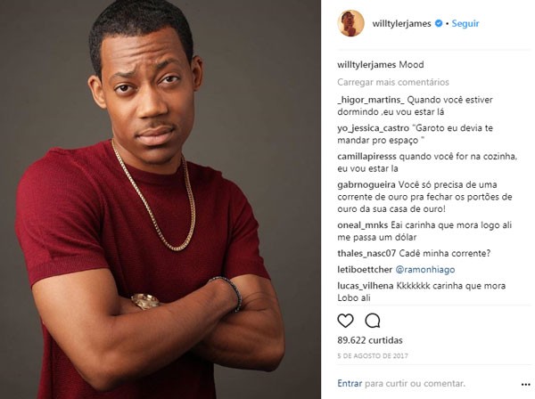 Fãs brasileiros invadindo o Instagram do ator com frases do seriado (Foto: Reprodução/Instagram)