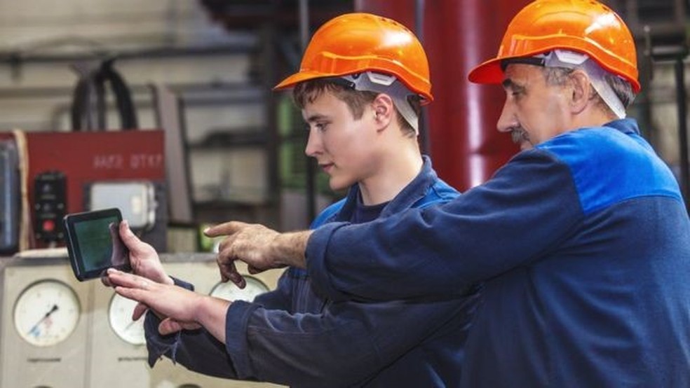 Conflitos intergeracionais também podem ser um problema dentro das empresas familiares — Foto: Getty Images
