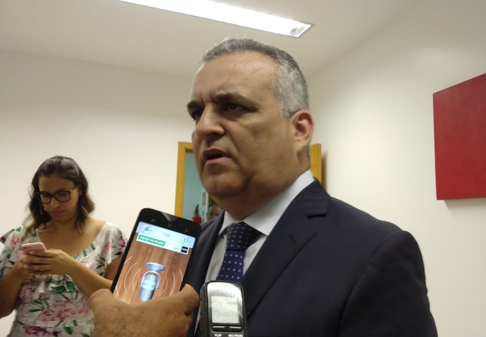 Alfredo Gaspar de Mendonça atendeu à imprensa sobre os trabalhos realizados no MP-AL — Foto: Matheus Tenório/G1
