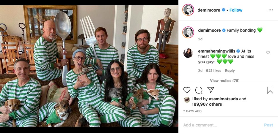 O comentário suspeito da atual esposa de Bruce Willis na foto compartilhada por Demi Moore mostrando o ator em quarentena na casa dela (Foto: Instagram)