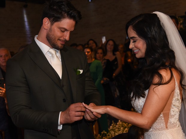 Miro Moreira e Liliane Lima se casam (Foto: Andy Santana/AgNews)