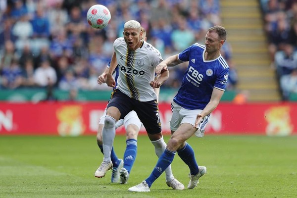 Everton x Manchester United: como assistir ao jogo AO VIVO na TV