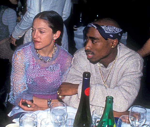 Madonna e Tupac  em foto de 1994  (Foto:  )