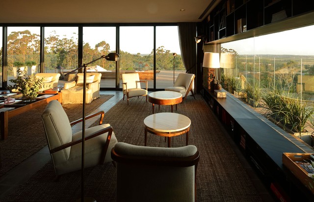 O lounge da Locanda é perfeito para relaxar e colocar a leitura em dia com uma deliciosa vista (Foto: Divulgação)
