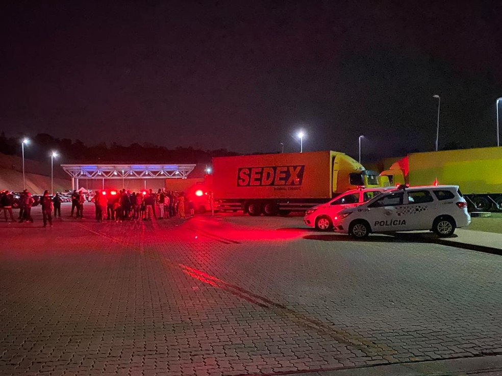 Centro de cartas e encomendas em Indaiatuba é desocupado após liminar da Justiça — Foto: Daniel Mafra/EPTV