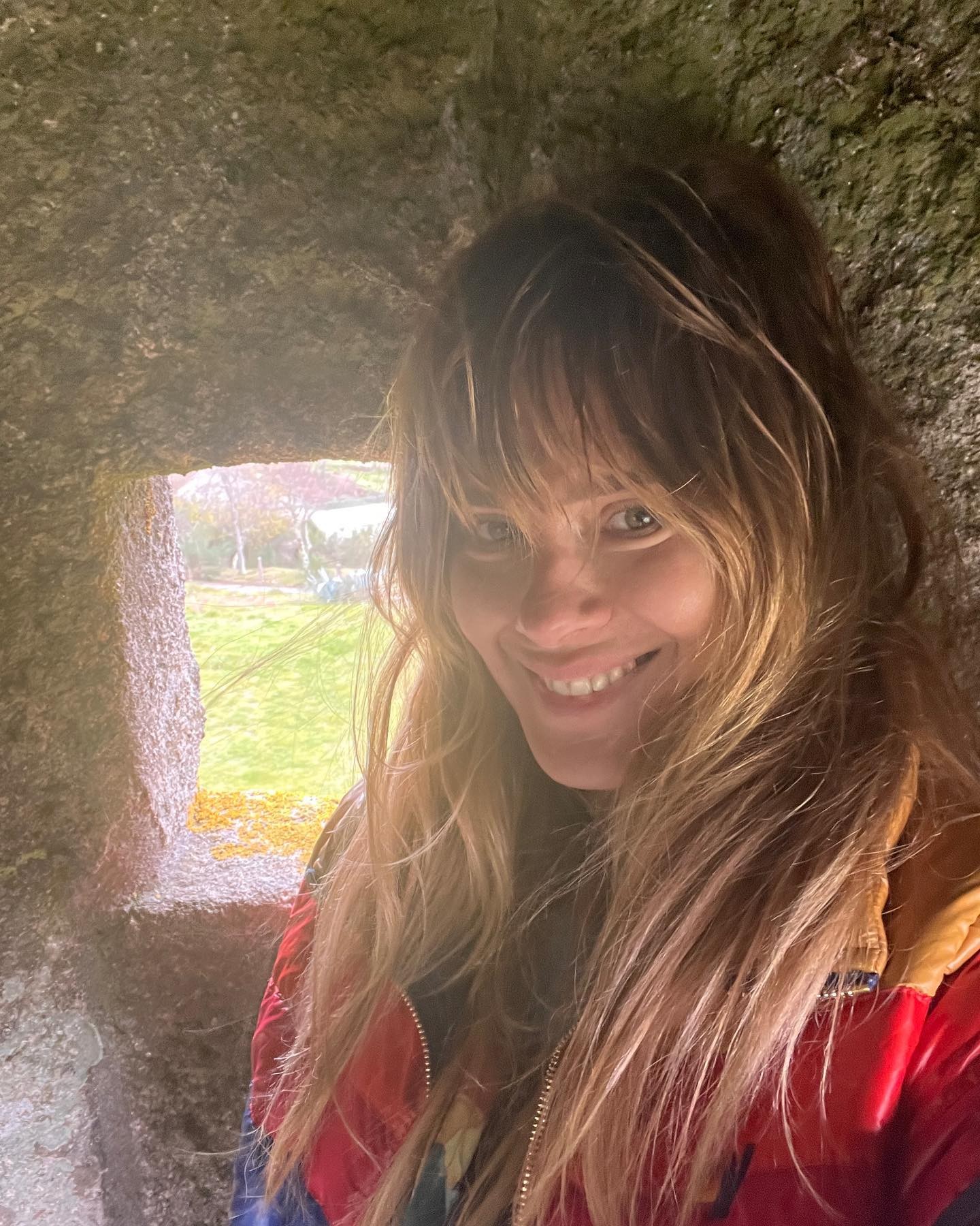 Carolina Dieckmann abre um novo álbum de fotos em Portugal (Foto: Reprodução / Instagram)