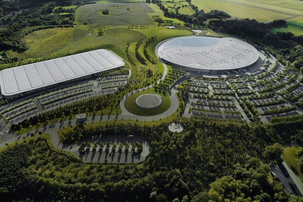 Centro de Tecnologia da McLaren, em Woking (Foto: Getty Images)