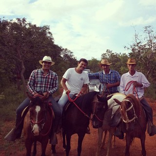Cavalgada com os amigos! Foto enviada pelo @bernardobrion