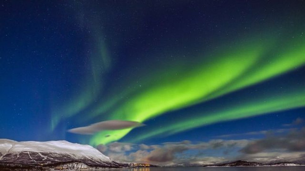 Abisko é uma das cidades mais ao norte da Suécia, localizada a 250 km ao norte do Círculo Polar Ártico. — Foto: Getty