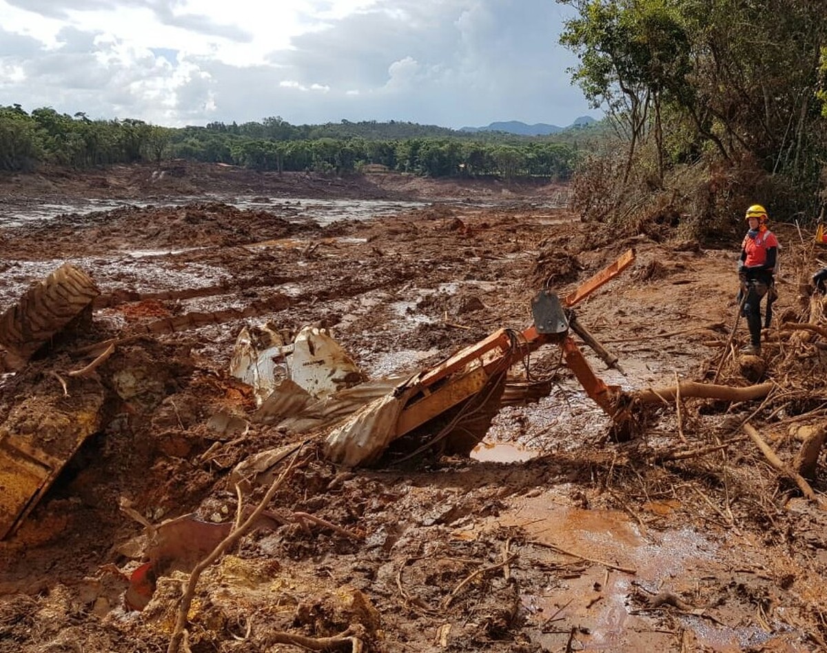 Sobe para 180 o número de mortos identificados na tragédia da Vale em ...