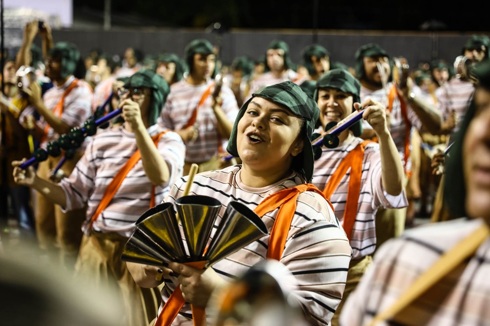 Bateria da Unidos de Vila Maria conta com 280 ritmistas (Foto: Fábio Tito/G1)