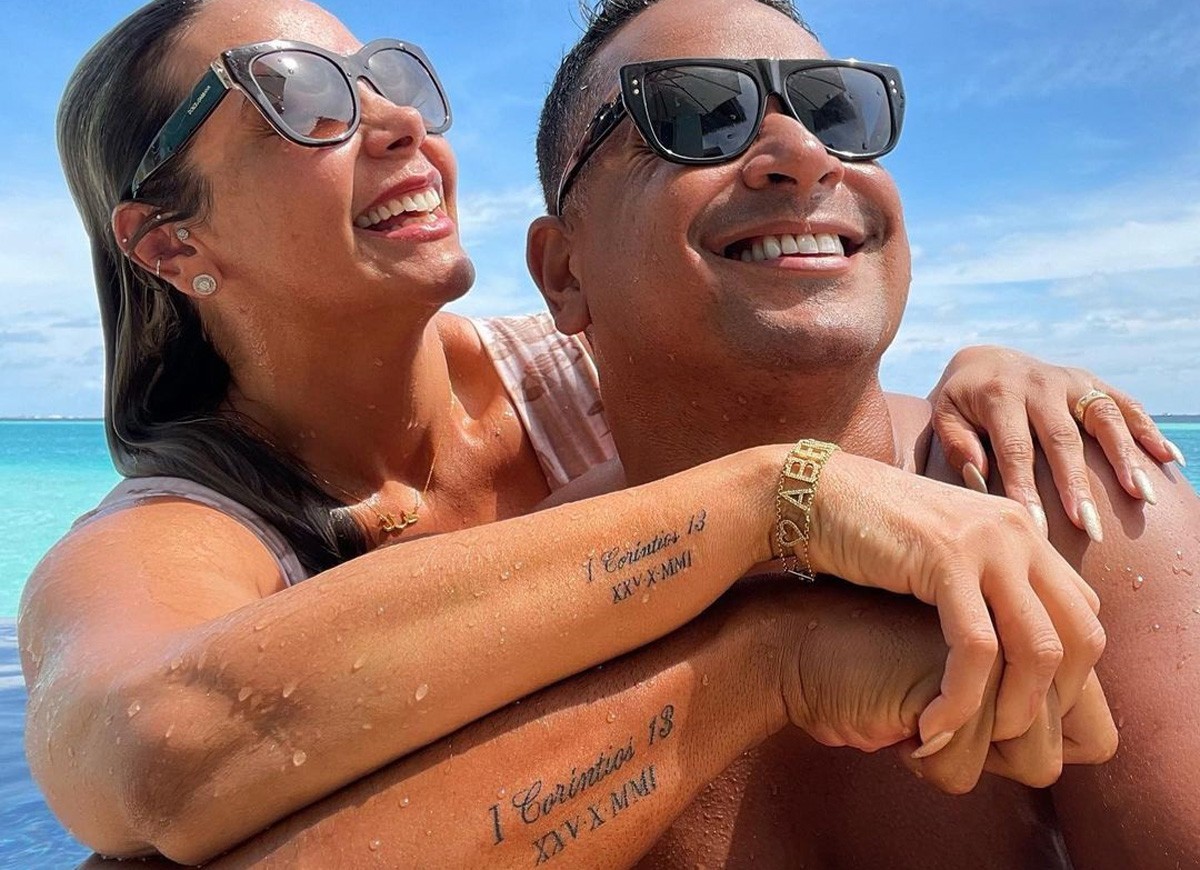 Carla Perez e Xanddy fazem tatuagens iguais nas Maldivas (Foto: Reprodução/Instagram)