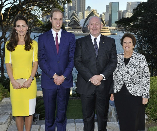 Kate Middleton, William, Peter Cosgrove e senhora Cosgrove (Foto: Getty Images)