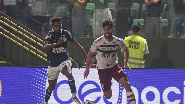 Martinelli em ação em Goiás x Fluminense