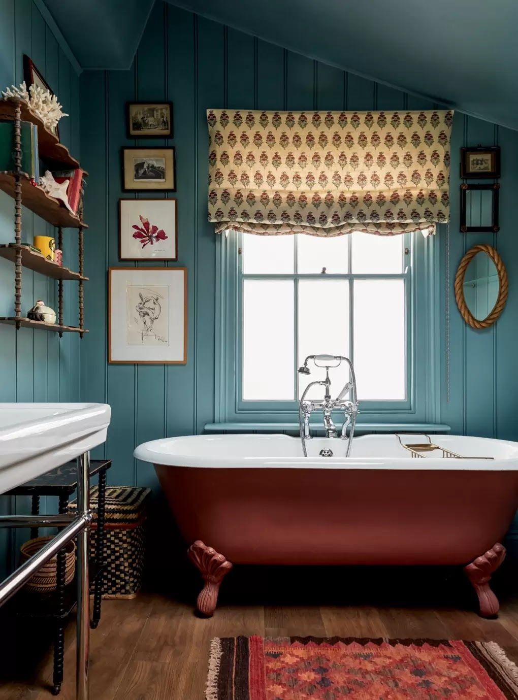 Banheira vitoriana: 6 banheiros charmosos decorados com a peça (Foto: Divulgação)