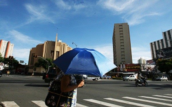 Temperatura em Goiânia deve atingir a máxima de 35ºC na quarta-feira (7) (Foto: Cristina Cabral)