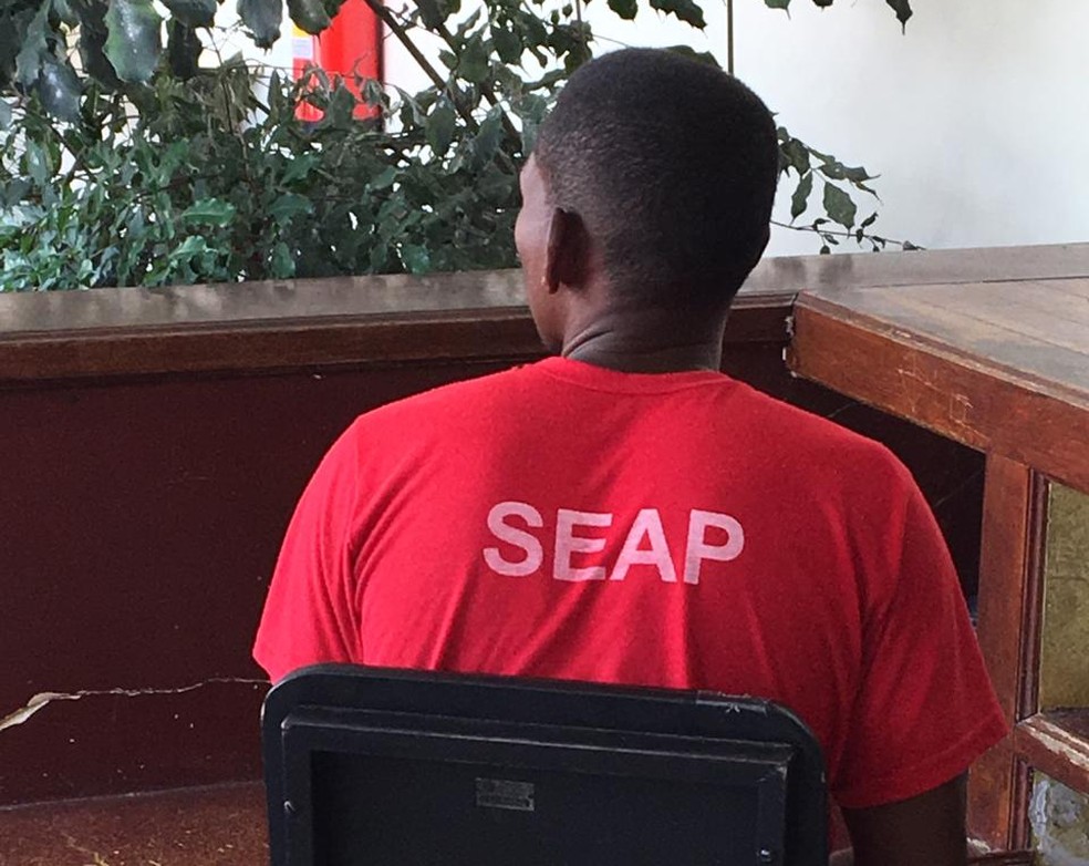 Homem foi preso logo apÃ³s o crime â€” Foto: Pablo Caires/Inter TV MG