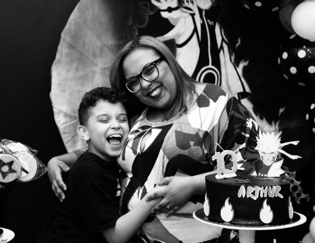 Fernanda comemorando com o filho Arthur, 10 (Foto: Arquivo pessoal)