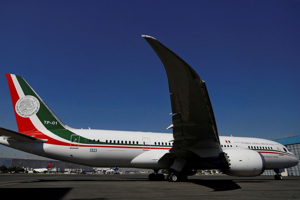 Boeing 787-8 da Presidência do México, que López Obrador pretende colocar em rifa — Foto: Edgard Garrido/Arquivo/Reuters