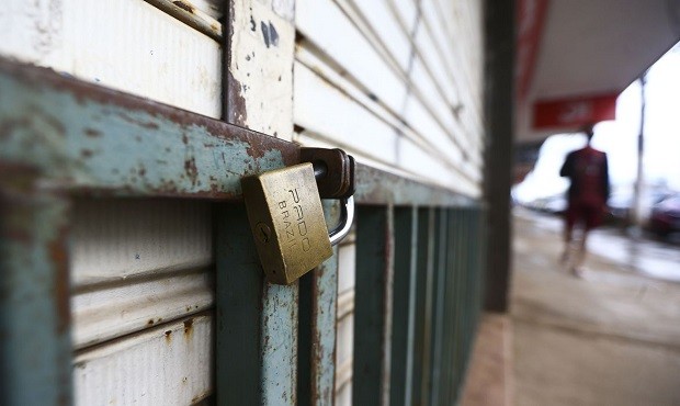 comércio fechado; lockdown; falência; coronavirus; quarentena; loja fechada (Foto: Marcelo Camargo / Agência Brasil)